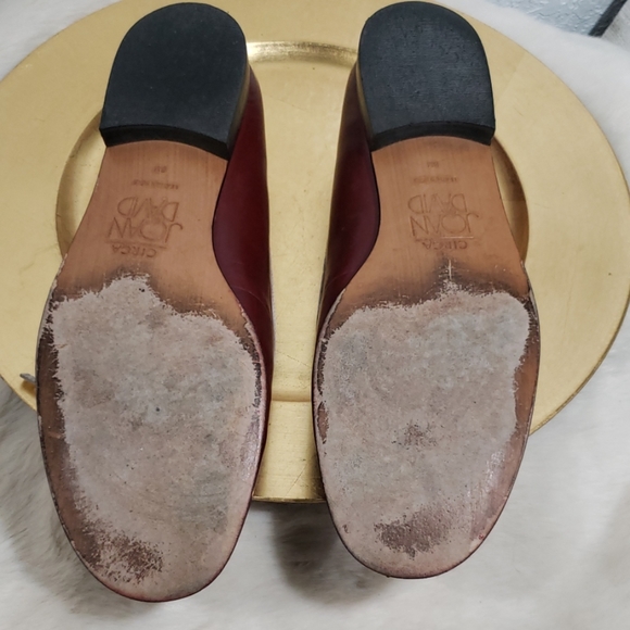 8m cranberry white trimmed slip on shoes - Picture 7 of 7